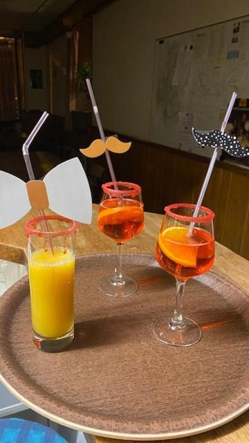 Hotel Restaurant De La Poste Saint-Colomban-des-Villards المظهر الخارجي الصورة